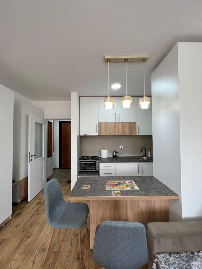 Apartmani Imperial Novi Pazar Esterno foto