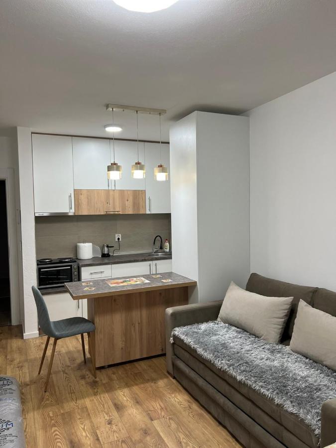 Apartmani Imperial Novi Pazar Esterno foto