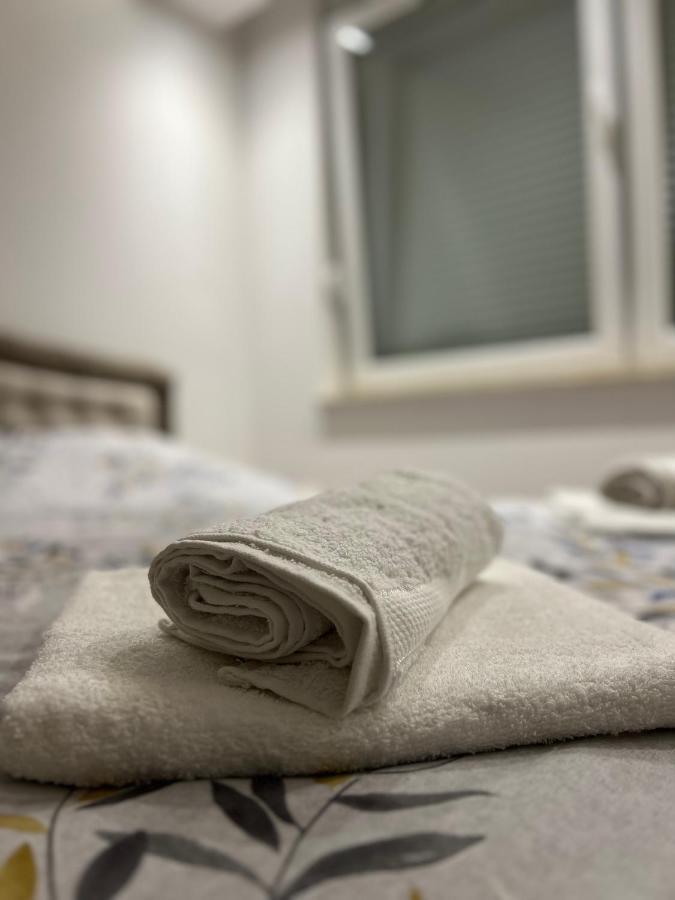 Apartmani Imperial Novi Pazar Esterno foto